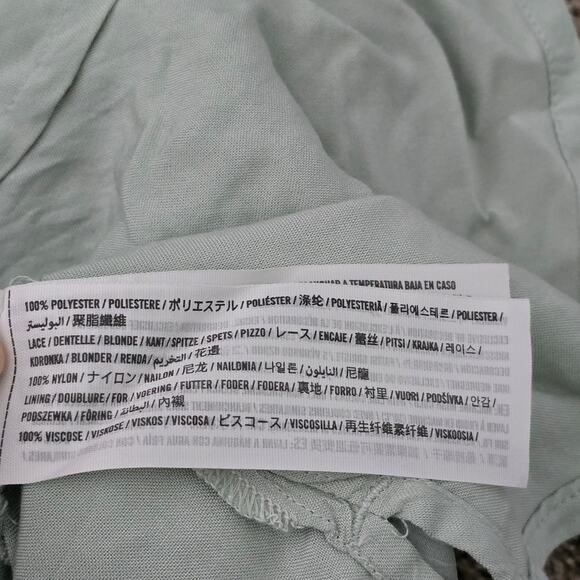 Abercrombie & Fitch Lace Trim Cami Top M Mint Green Mesh Soft Girl Y2K Layering - Picture 8 of 8